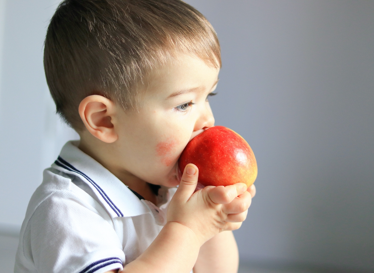 Allergies chez l’enfant : l’accouchement, l’allaitement et l’alimentation peuvent réduire le risque