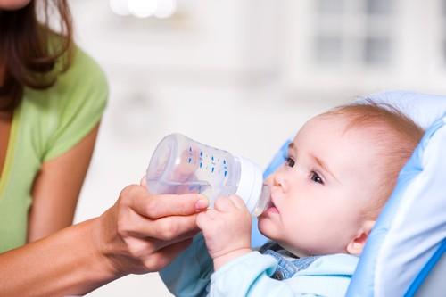 Perturbateurs endocriniens : limiter l'exposition, en particulier pour les bébés