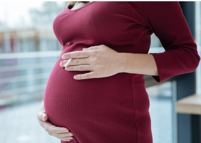 Tabac durant la grossesse : des lésions bronchiques plus sévères chez les bébés