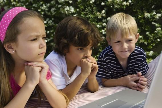 Les enfants nés par FIV n'ont pas plus de retard de développement 