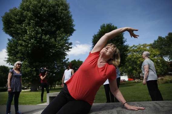 Maladie de Parkinson : l'exercice physique plutôt que la kinésithérapie