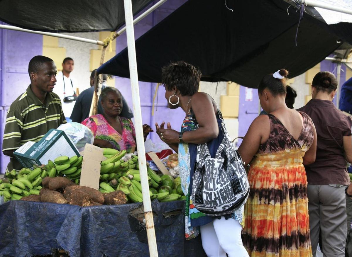 Guyane : l'ombre d'un nouveau confinement plane sur ce territoire très touché par la Covid-19