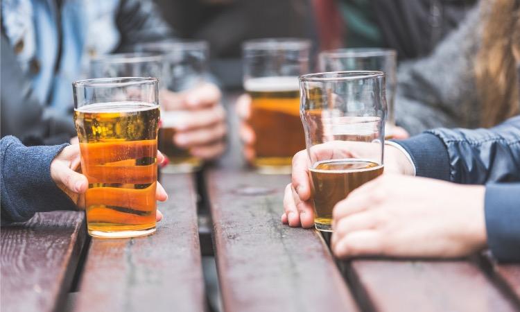 Cancer : quelle est la dose d’alcool quotidienne maximale ?