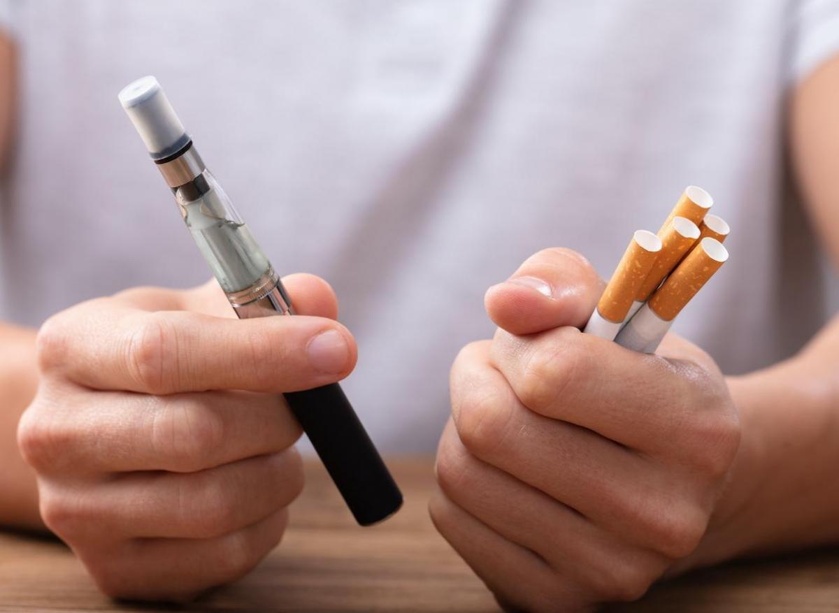 e-cigarette : les adolescents qui vapotent plus enclins à fumer des cigarettes