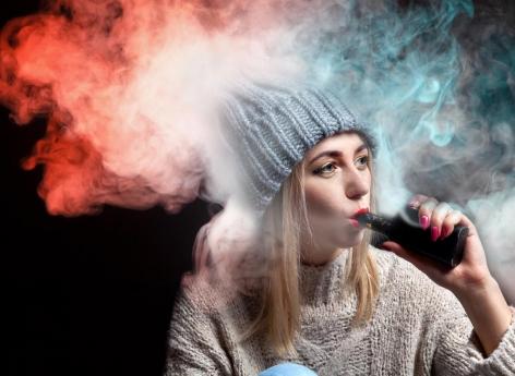 e-cigarettes : les liquides aromatisés bientôt interdits aux Etats-Unis