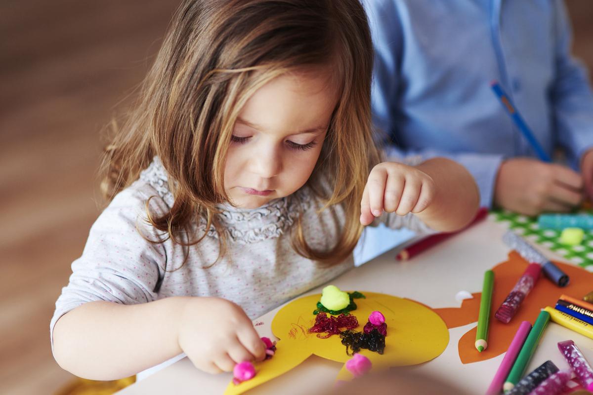 Tumeur du cerveau chez l’enfant : pas de lien avec la contraception chez la mère