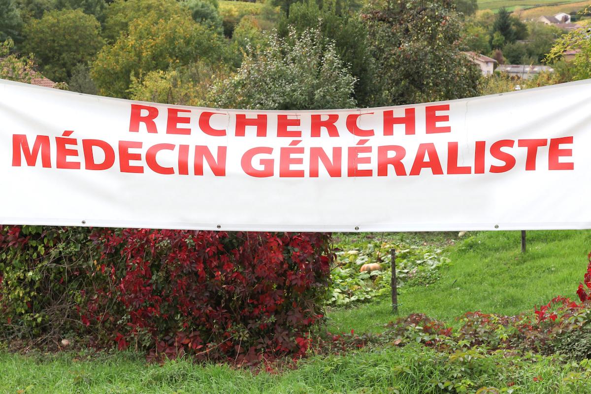 Déserts médicaux : et si l'on sélectionnait plus d'étudiants issus des zones sous-dotées ?