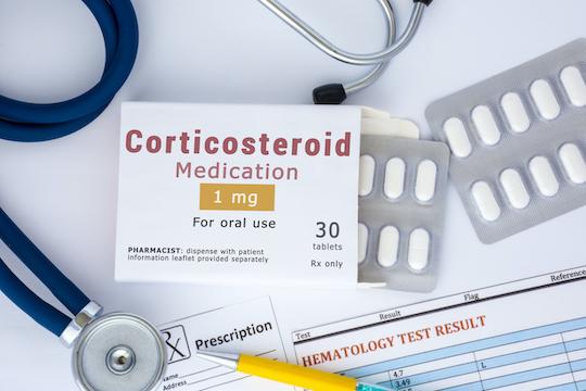 Corticoïdes au long cours : la metformine améliore le profil métabolique 