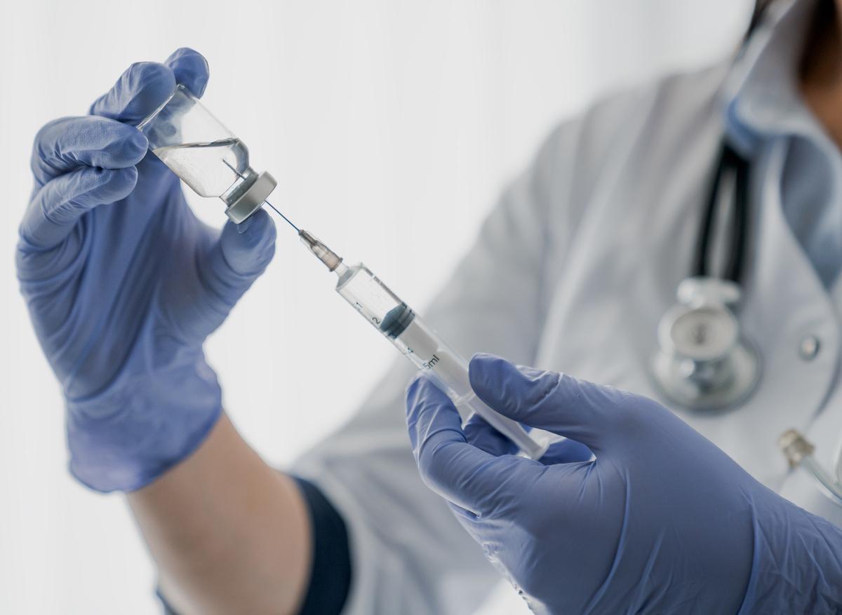 Covid-19 : une seule dose de vaccin chez les personnes déjà infectées