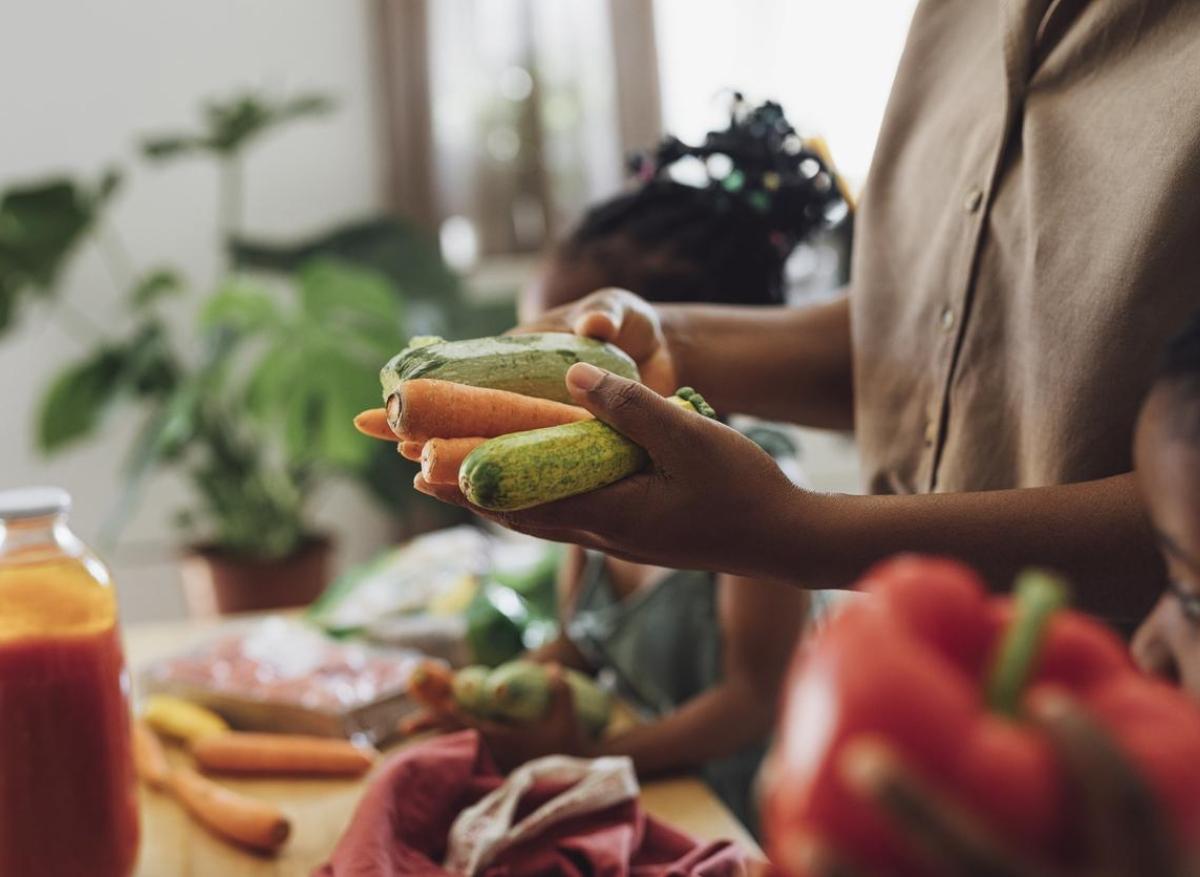 Éducation à l’alimentation : des effets positifs chez les jeunes adultes