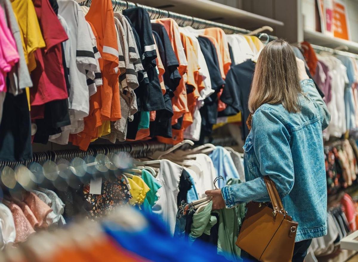 Vêtements : réglementation plus stricte des polluants entrant dans leur fabrication