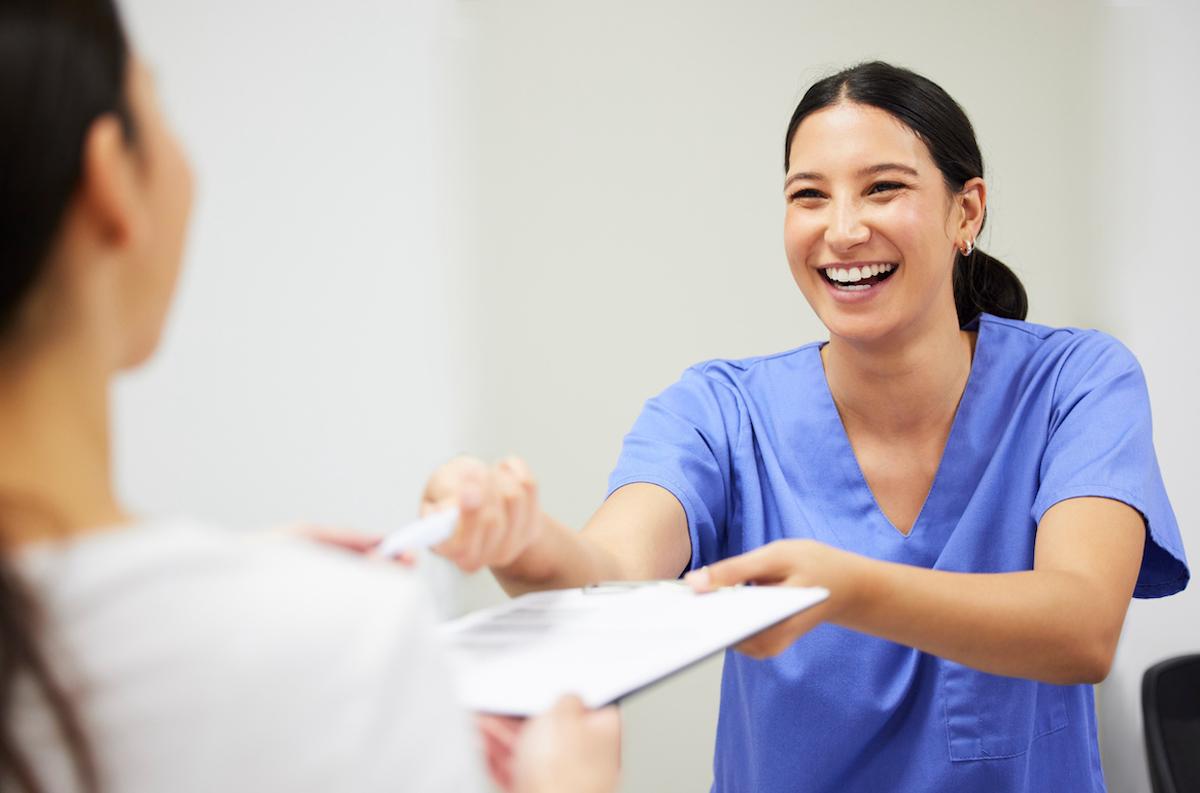 Assistantes médicales : encore boudées par les médecins généralistes  