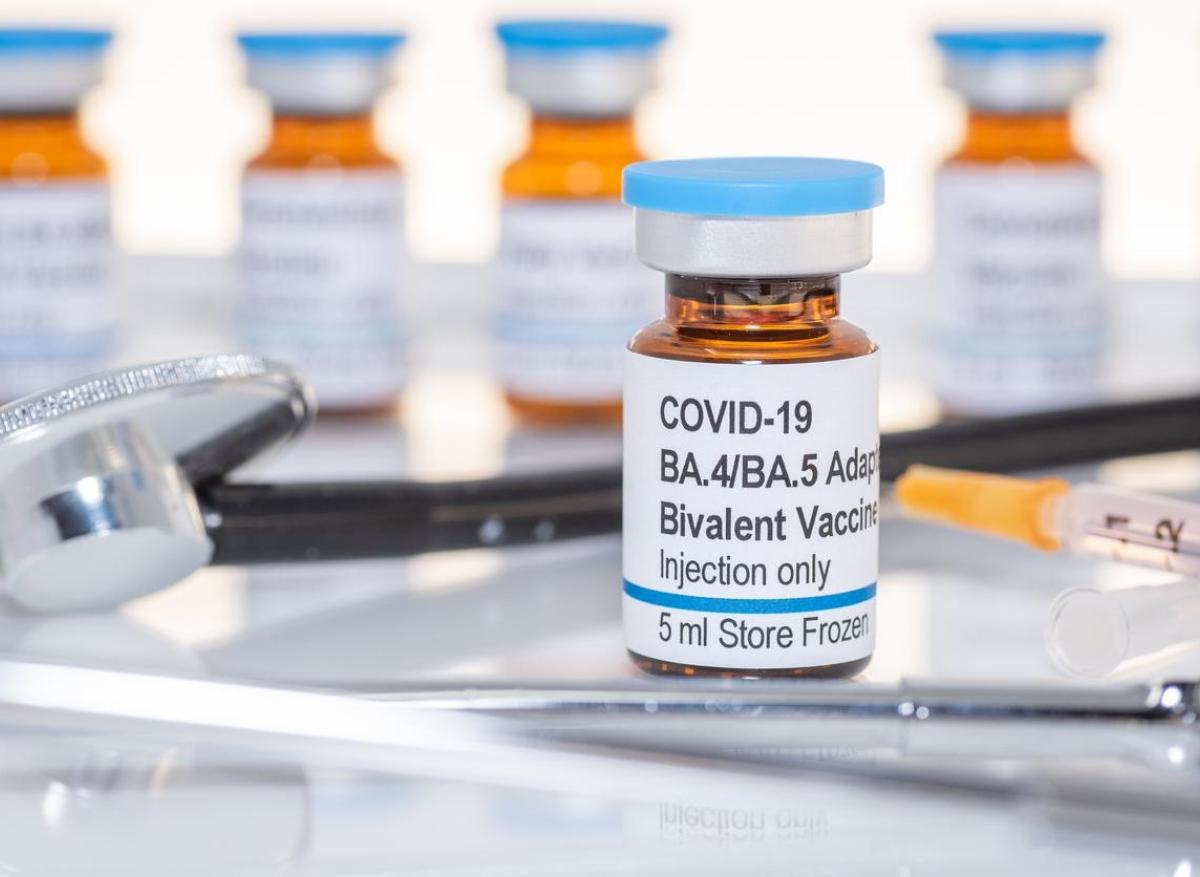 Covid-19 : pas de majoration du risque d’AVC avec les vaccins bivalents