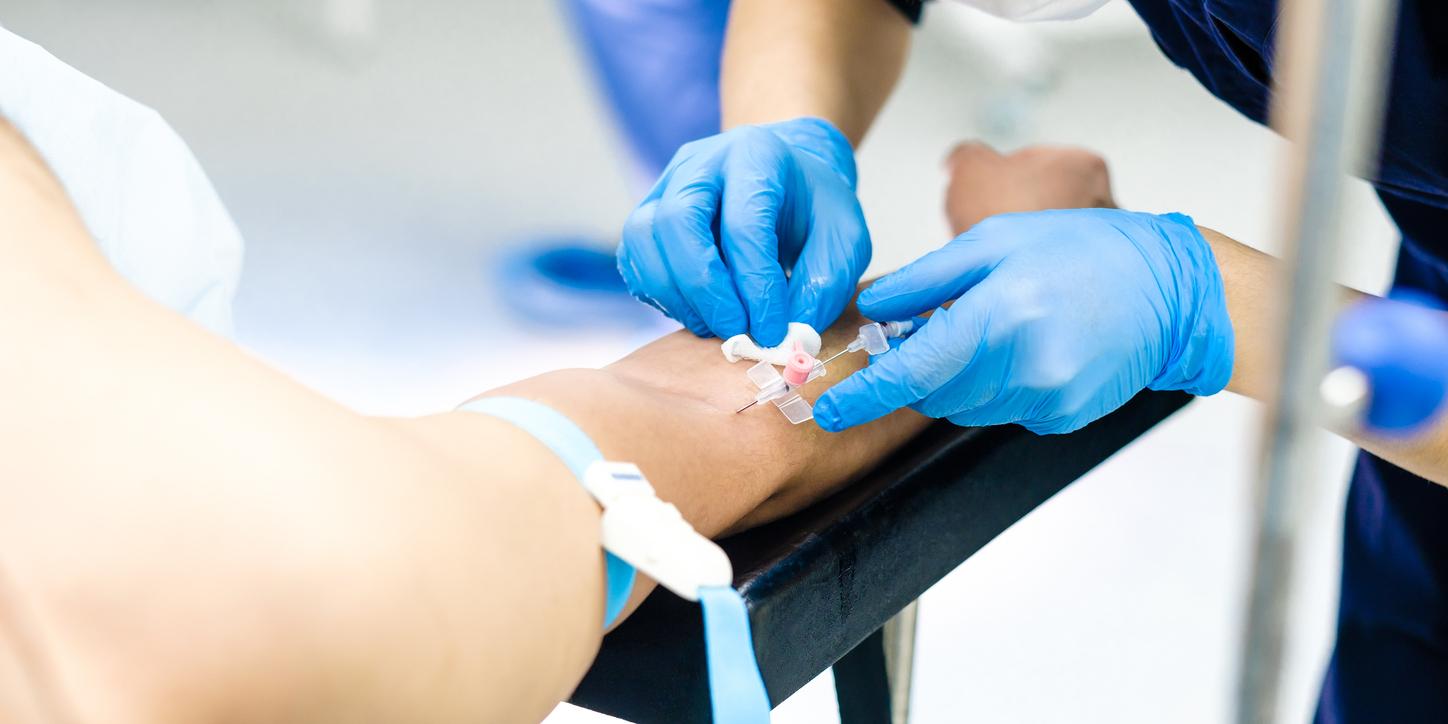 Anémie : l'administration préopératoire de fer intraveineux réduit les besoins transfusionnels 