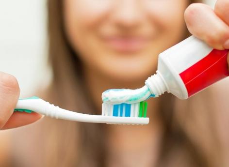 Antibiorésistance : le dentifrice au triclosan pourrait jouer un rôle