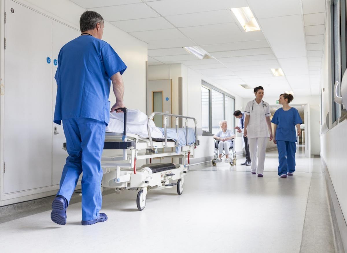 Crise des hôpitaux : l'AP-HP menace de sanctionner le personnel gréviste 