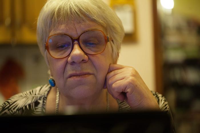 Isolement des personnes âgées : Skype et FaceTime sont efficaces