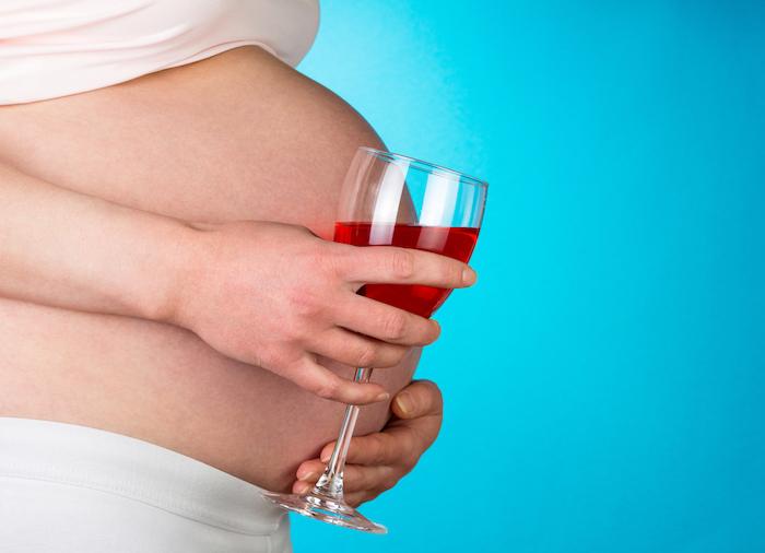 Alcoolisation fœtale : un nouveau-né atteint chaque jour en France