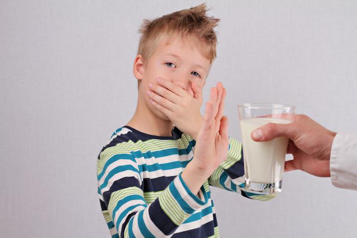 Allergies alimentaires : l'allergie au lait de vache impacte la croissance