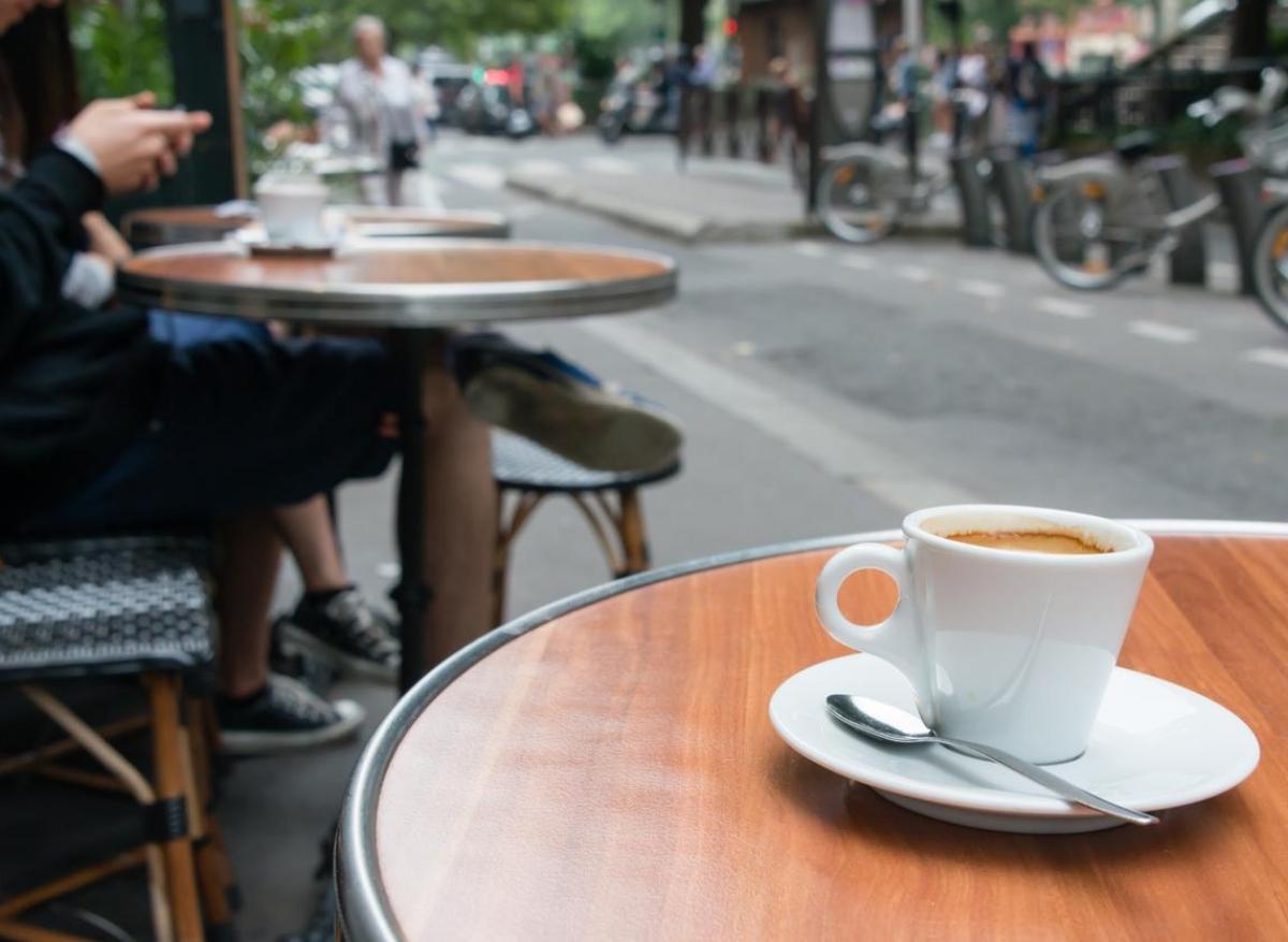 Journée mondiale sans tabac : plus de fumeurs en terrasse ou autour des écoles