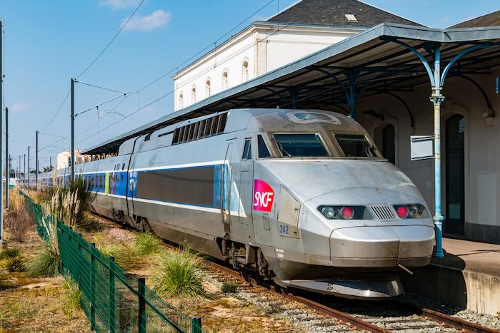 Un chirurgien orthopédique refuse de soigner des salariés de la SNCF