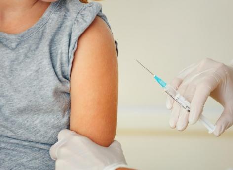 HPV : 50 sociétés savantes pour la vaccination des filles et des garçons
