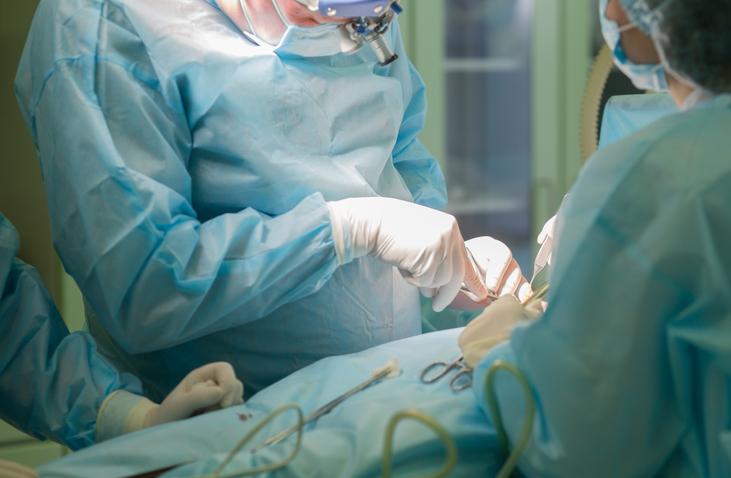 Cancer du col de l’utérus : la chirurgie mini-invasive est remise en cause