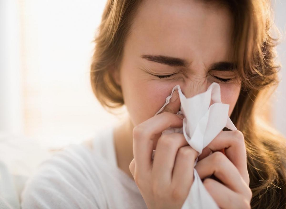 Pandémie : les cas de rhumes, gastros et angines explosent en ce moment