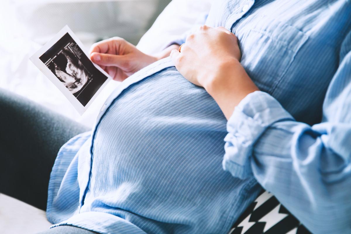 HTA gravidique modérée : le traitement antihypertenseur réduit la prééclampsie 