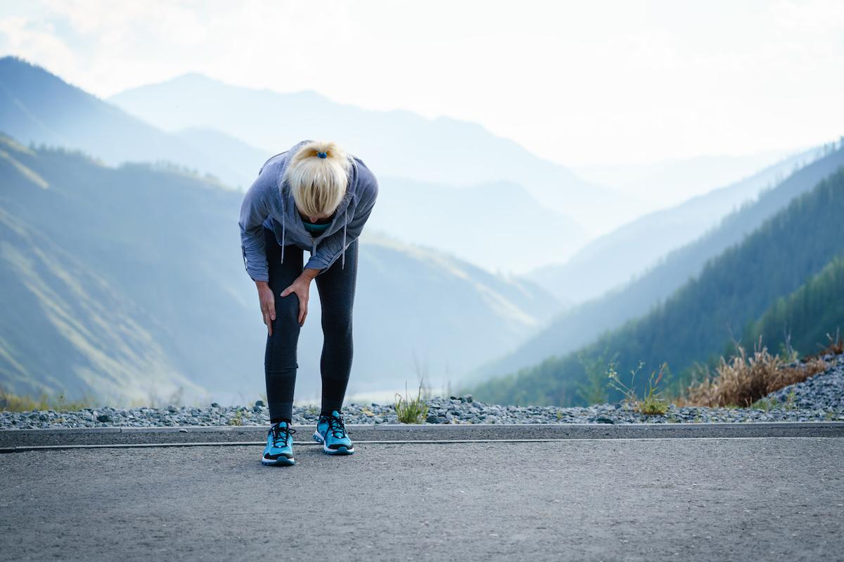 Gonarthrose : effet bénéfique de la marche au-delà même de la douleur