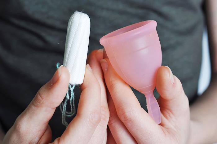 Syndrome du choc toxique : les tampons bios et les coupes menstruelles ne protègent pas