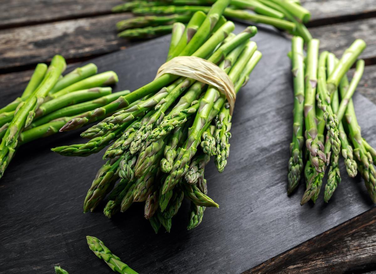 Asperges : un légume de saison peu calorique