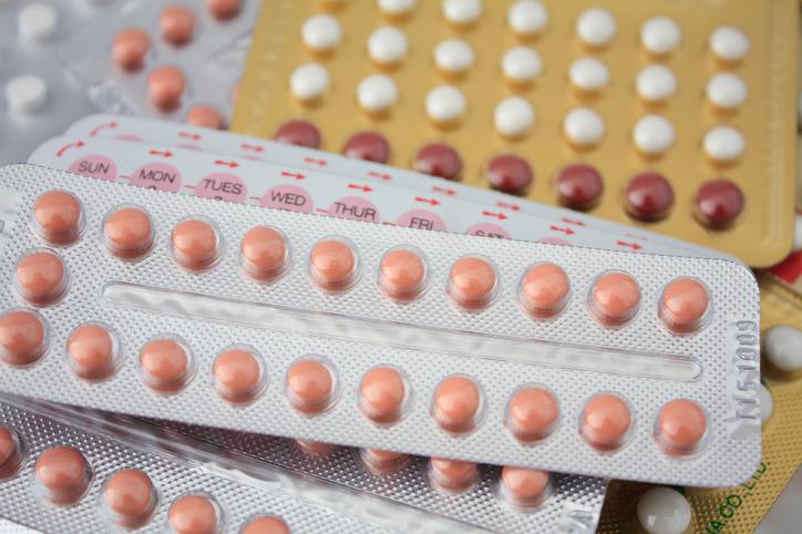 Cancer de l’ovaire : les pilules contraceptives combinées associées à une diminution du risque