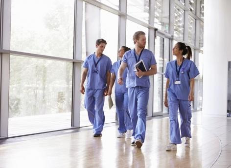 Hôpital : les internes font largement plus que les 48H de travail hebdomadaires