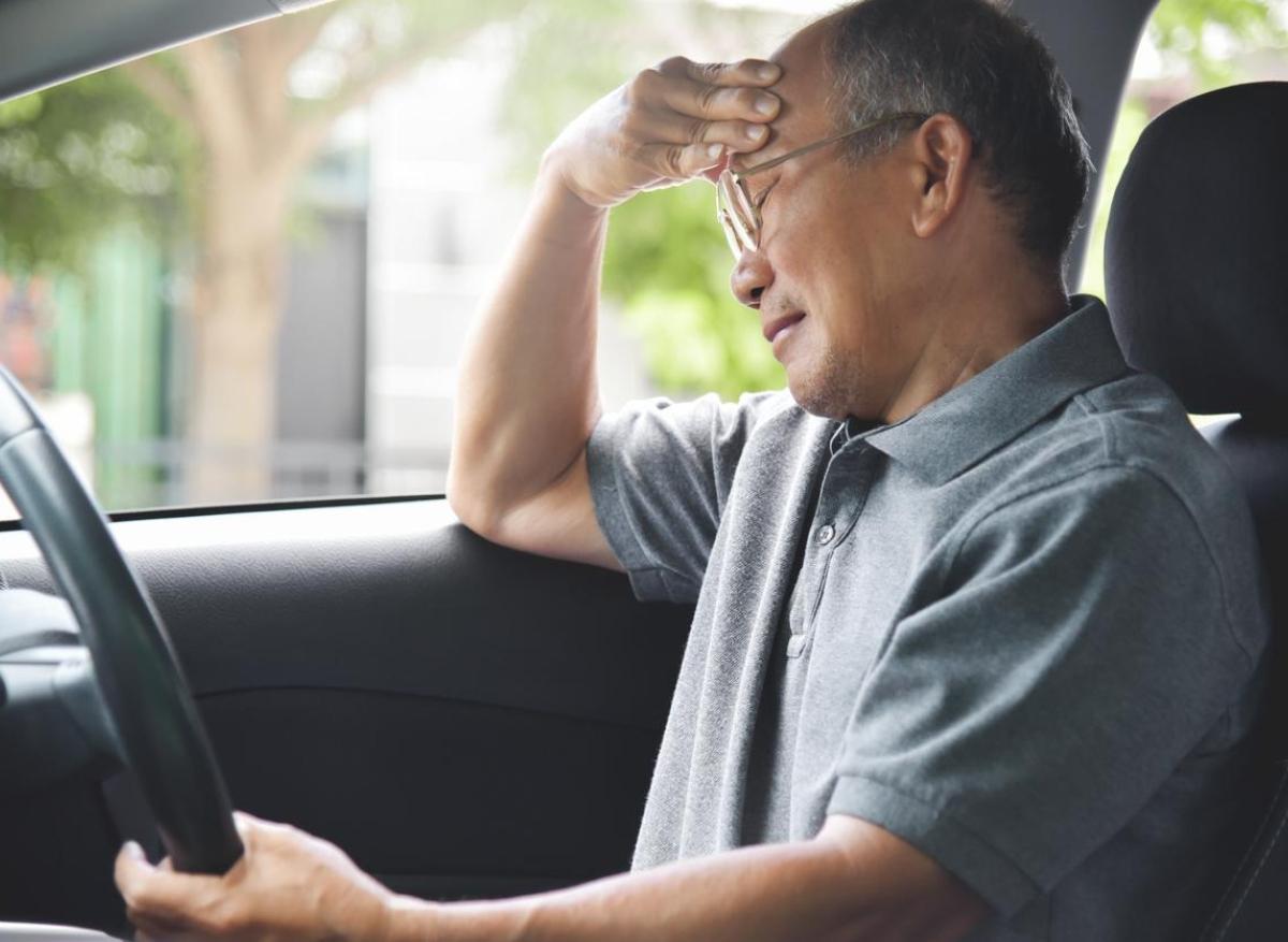 Migraine : le risque d’accident de la route augmente chez les seniors