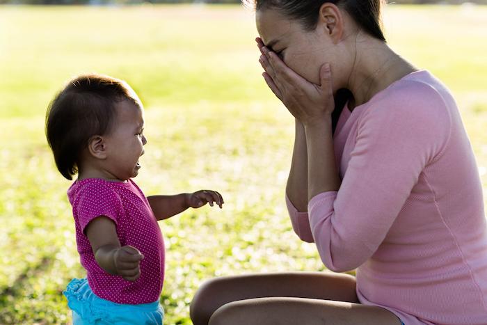 Dépression post-partum : elle serait aussi liée à la douleur après l’accouchement