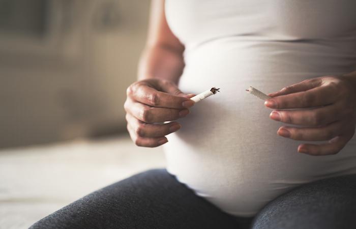 Tabac et grossesse : l'abstinence totale à tout prix