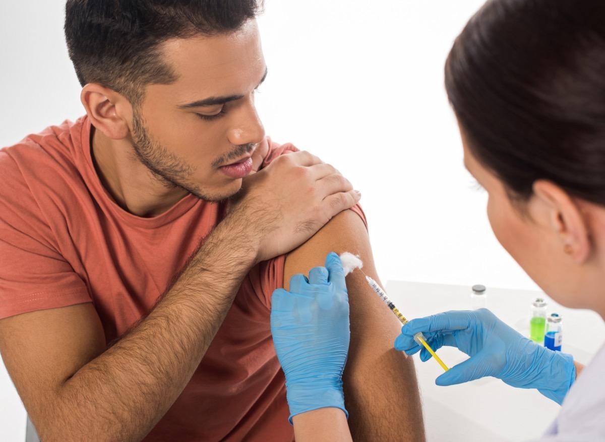 Vaccin papillomavirus : pas assez d’hommes vaccinés selon la HAS