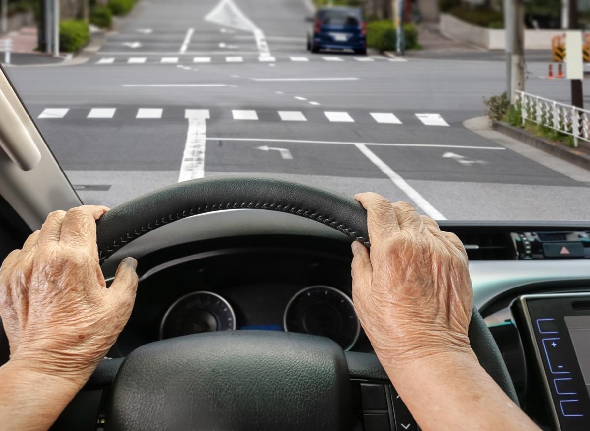 Alzheimer : l'analyse de la conduite automobile comme test diagnostique