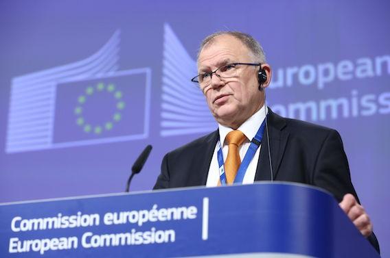 Perturbateurs endocriniens : la Commission Européenne engluée dans les conflits d'intérêt