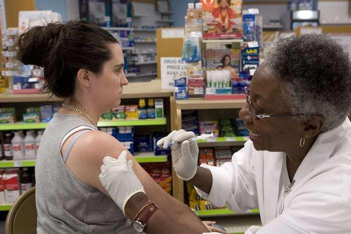 Grippe : expérimentation de la vaccination en pharmacie