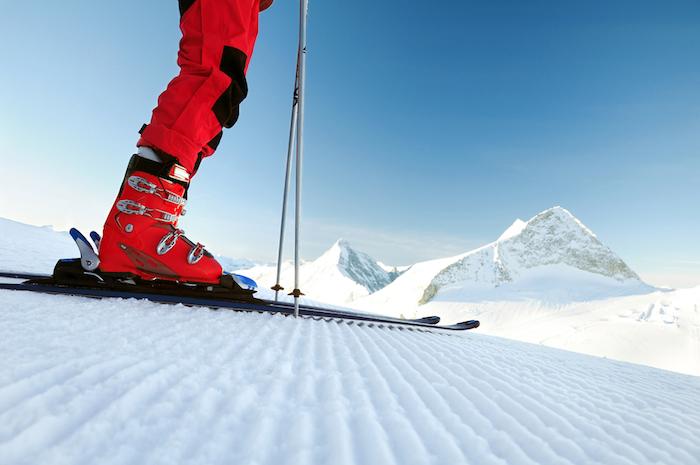 Ski : comment prévenir ou prendre en charge l'entorse du genou 