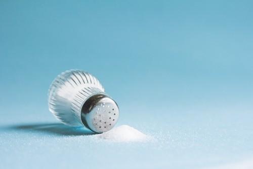 HTA : une réduction de 10 % de la consommation en sel peut sauver des millions de vies