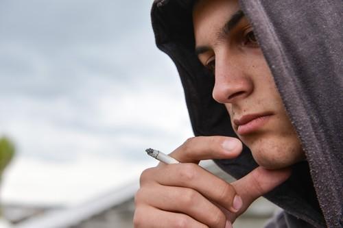Schizophrénie : le tabagisme est une forme d'auto-médication