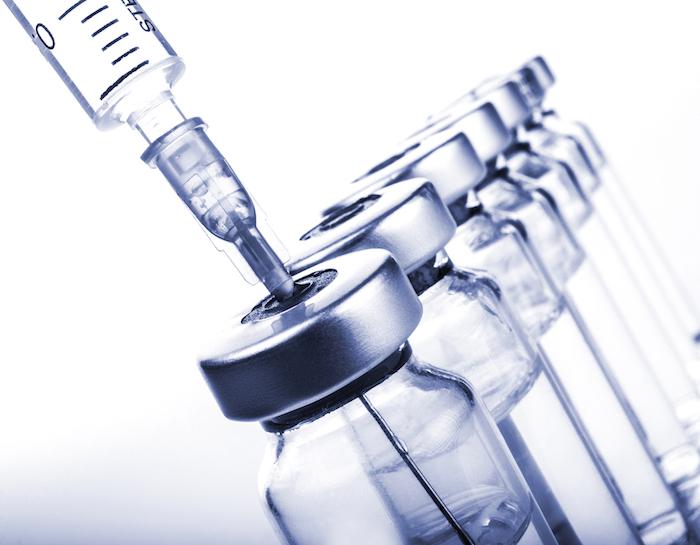 Cour des comptes : des propositions pour une politique vaccinale plus ambitieuse 