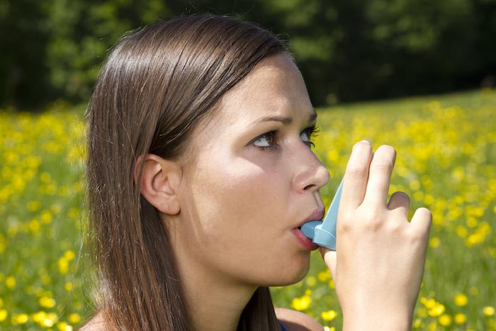 Asthme allergique : la testostérone réduit les risques