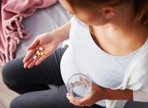 Acné : encore des grossesses sous isotrétinoïne malgré les précautions