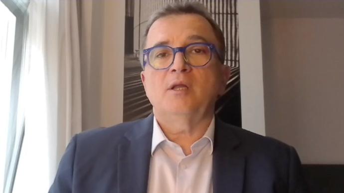 Cancer du sein RH+/HER2- métastatique et inhibiteurs de cycle avec le Pr Gilles Freyer Cancer du sein RH+/HER2- métastatique et inhibiteurs de cycle avec le Pr Gilles Freyer