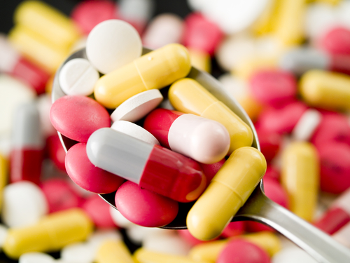 Antibiotiques : la moitié des prescriptions serait inutile