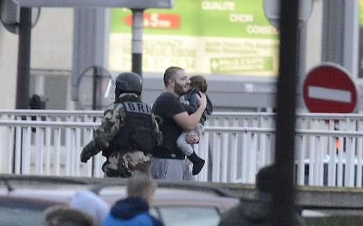 Attentats : comment le traumatisme psychologique est pris en charge